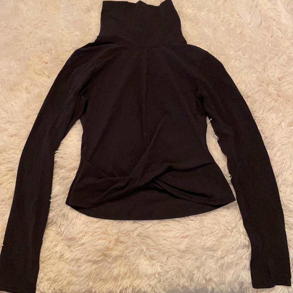 lulu long sleeve